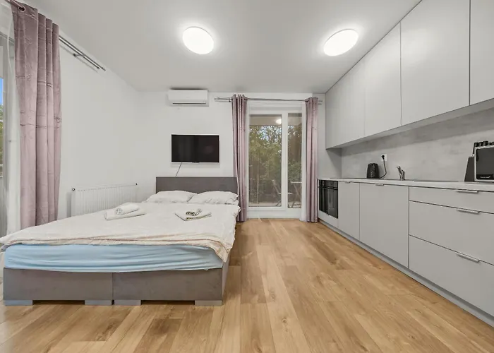 Air Conditioned 1 Apartment, With Garden, New Building Apartmán