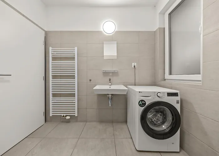 Air Conditioned 1 Apartment, With Garden, New Building Apartament *