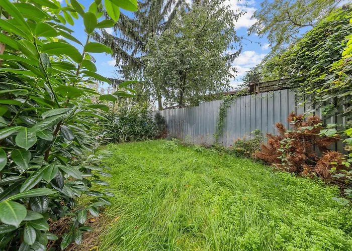 Air Conditioned 1 Apartment, With Garden, New Building *