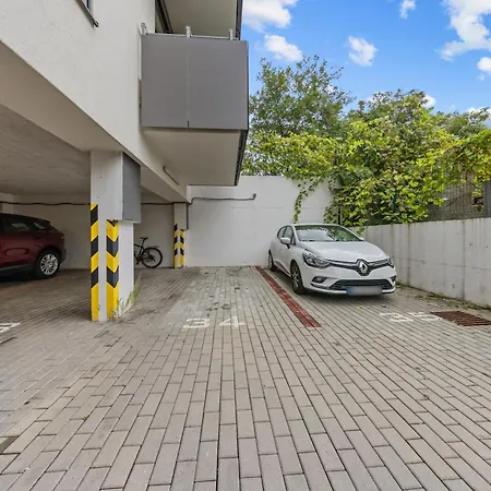 Air Conditioned 1 Apartment, With Garden, New Building Братислава